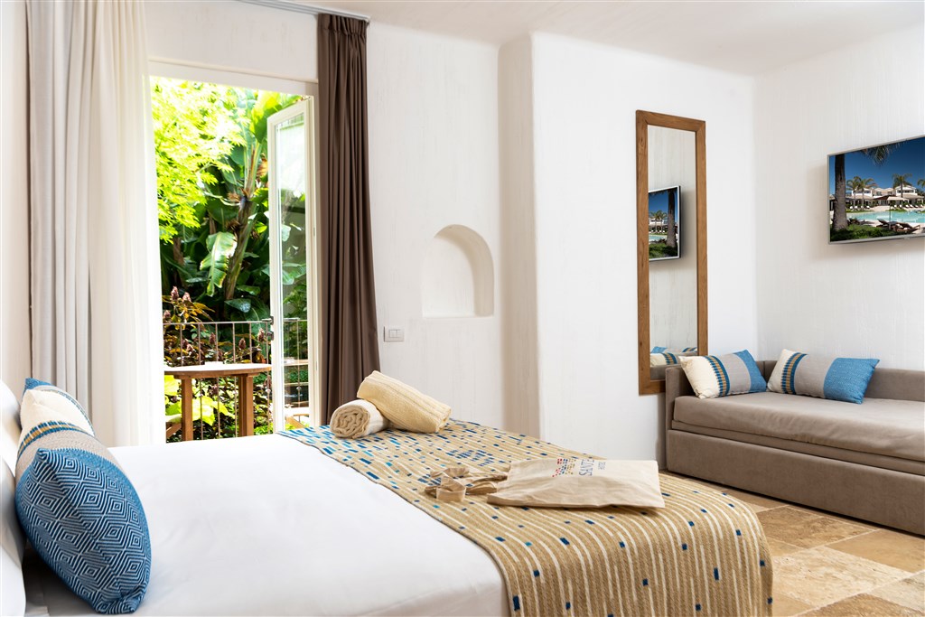 Třílůžkový pokoj PRESTIGE, Pula, Sardinie