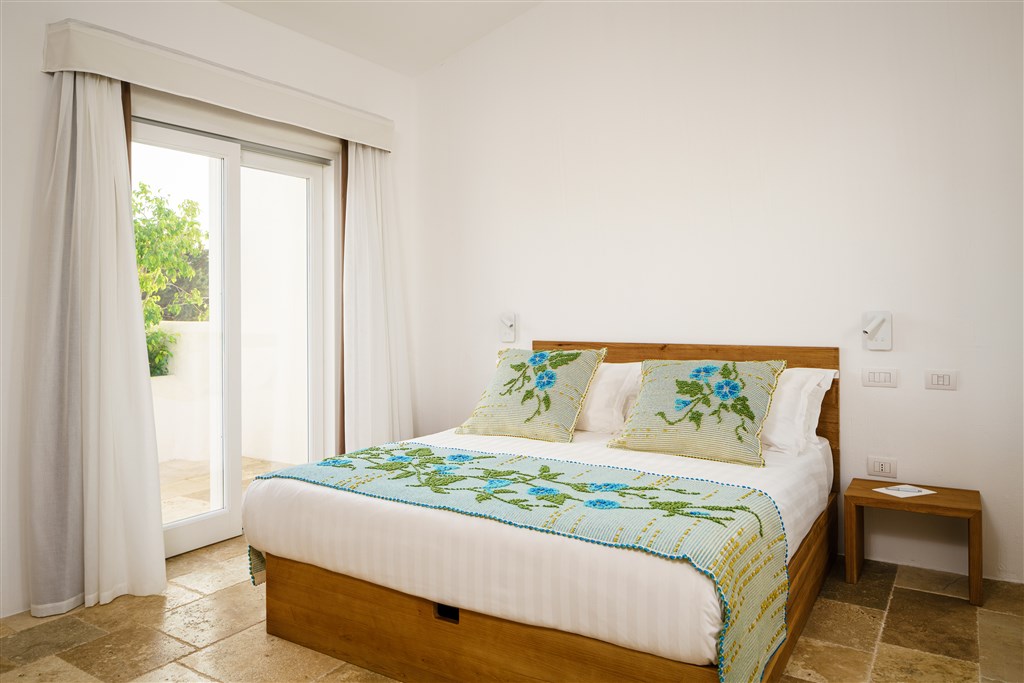 JUNIOR SUITE, Pula, Sardinie