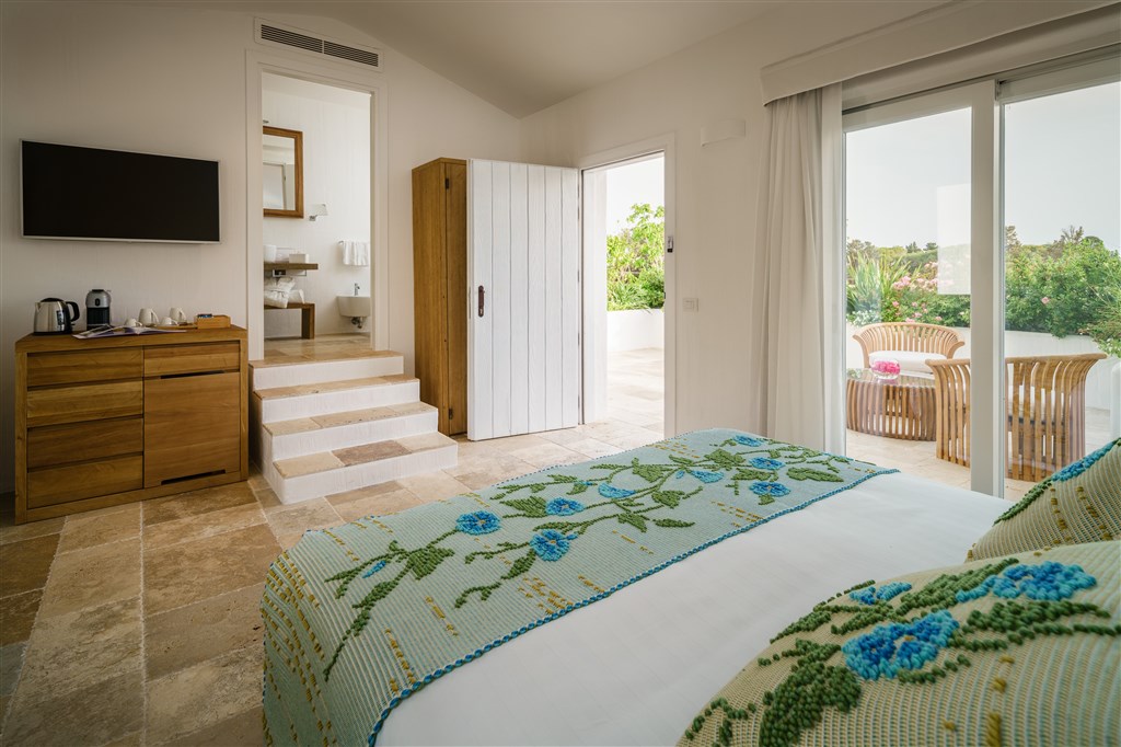 JUNIOR SUITE, Pula, Sardinie