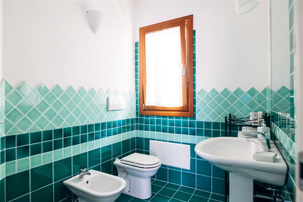 Koupelna Vila 4, Palau, Sardinie