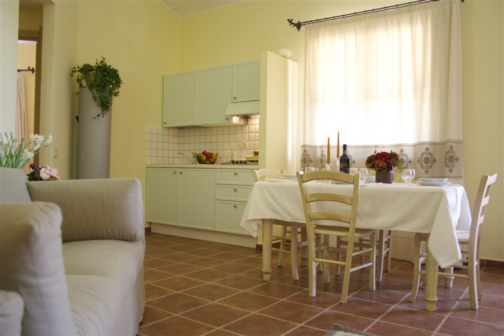 Obývací místnost s kuchyňským koutem, Arbatax, Sardinie