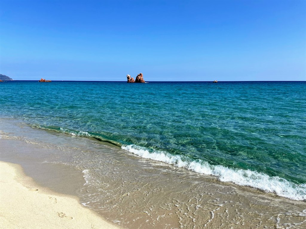 Pláž Baia Cea, Tortoli, Sardinie