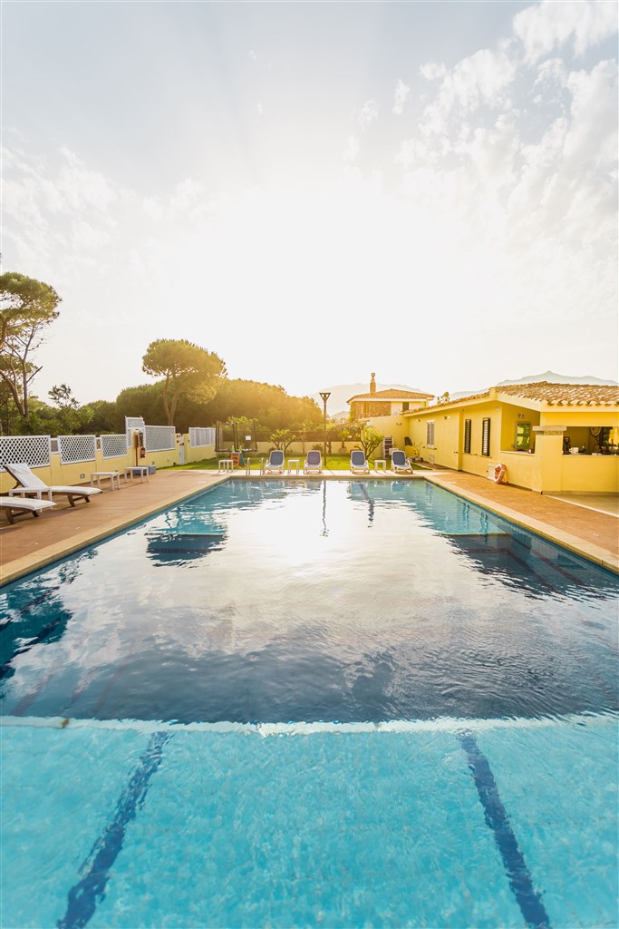 Fiore di Maggio - Bazén, Villasimius, Sardinie