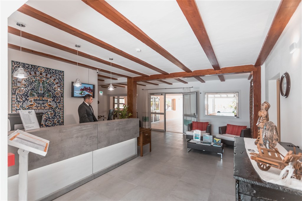 Fiore di Maggio - Recepce, Villasimius, Sardinie