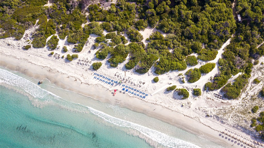Fiore di Maggio - Pláž Campulongu, Villasimius, Sardinie