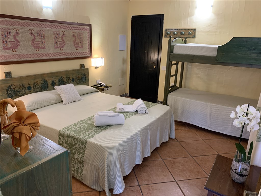Fiore di Maggio - Čtyřlůžkový pokoj Classic, Villasimius, Sardinie
