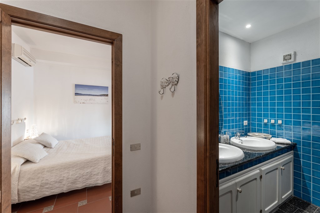 Apartmán Trilo ložnice s koupelnou, Golfo di Marinella, Sardinie