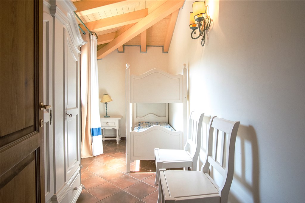 TRILO 6 ložnice s palandou, Liscia di Vacca, Sardinie