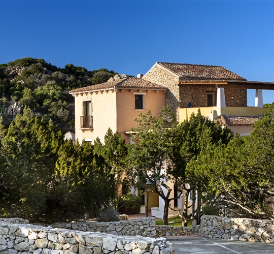 Exteriér apartmánů, Liscia di Vacca, Sardinie