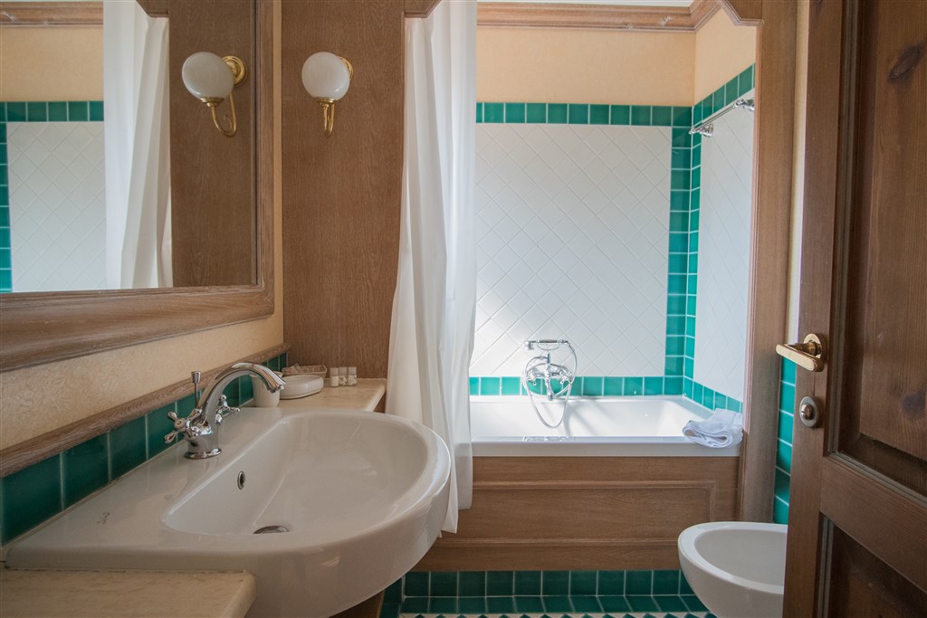 Koupelna ap. Bilo, Liscia di Vacca, Sardinie