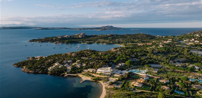 7Pines Resort Sardinia - Letecký pohled, Baja Sardinia, Sardinie