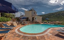Bazén, Budoni, Sardinie