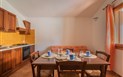 Bouganvillage Residence - Obývací pokoj s kuch. koutem Trilo, Budoni, Sardinie