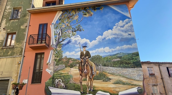 Typické murales, Aritzo, Sardinie