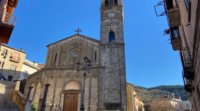 Kostel sv. Michaela Archanděla, Aritzo, Sardinie