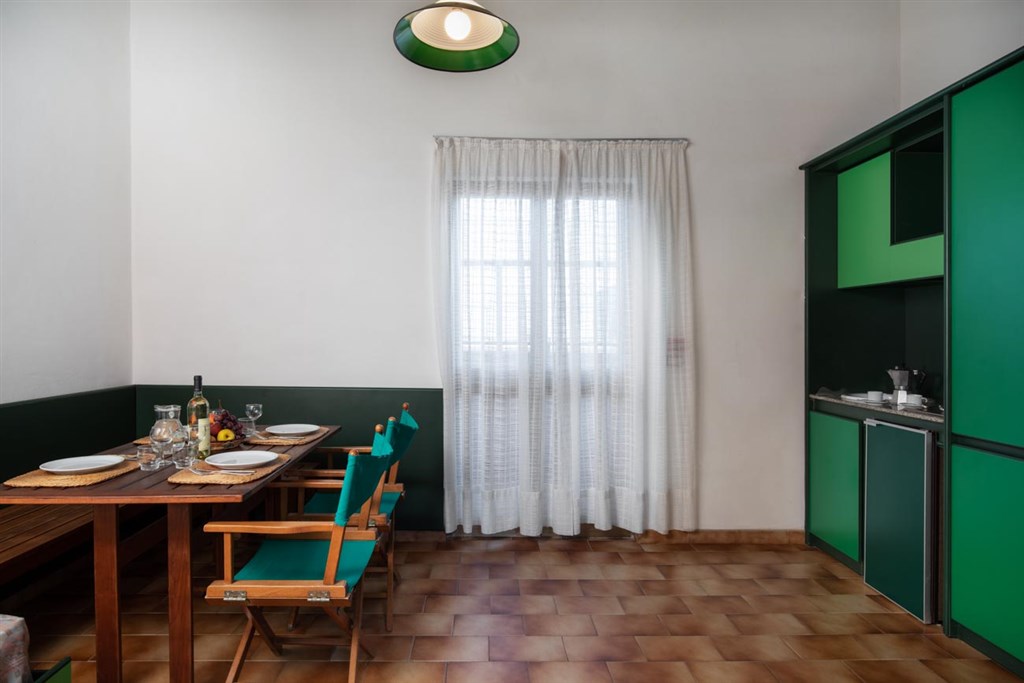 Eco Village Baia delle Ginestre - TRILO kuchyně, Teulada, Sardinie