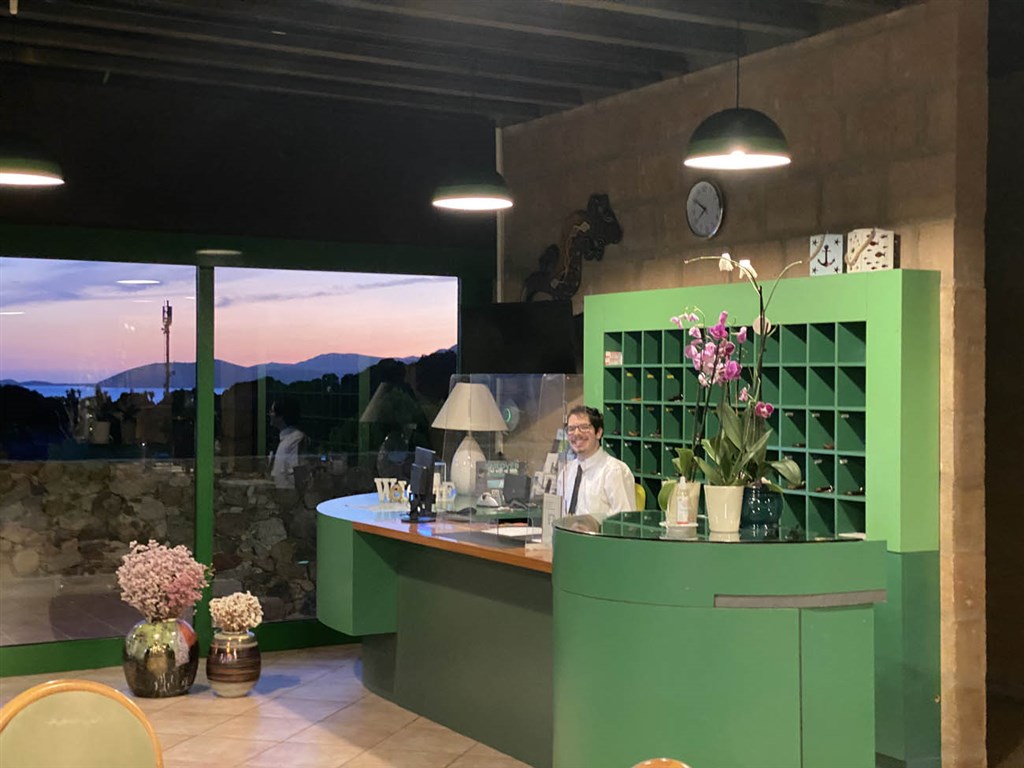 Eco Village Baia delle Ginestre - Recepce, Teulada, Sardinie