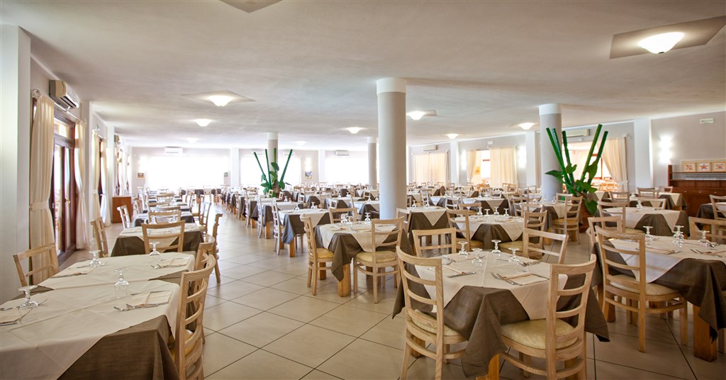 Restaurace, Agrustos, Sardinie