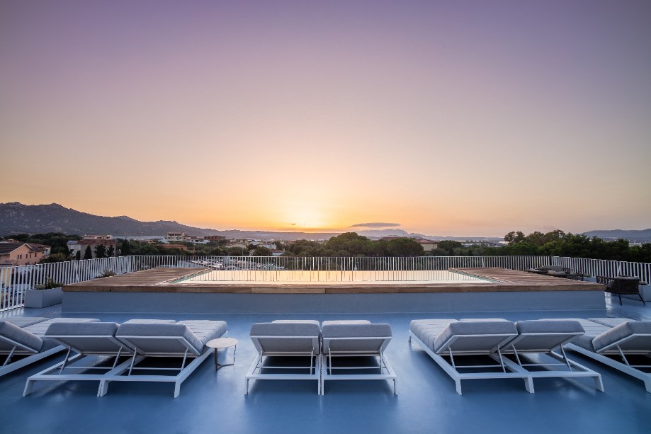 Střešní bazén, Olbia, Sardinie