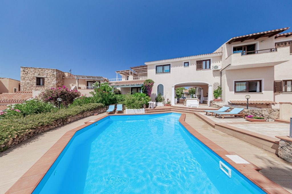 Sardinia Blu Resort - Pohled na bazén, Golfo Aranci, Sardinie