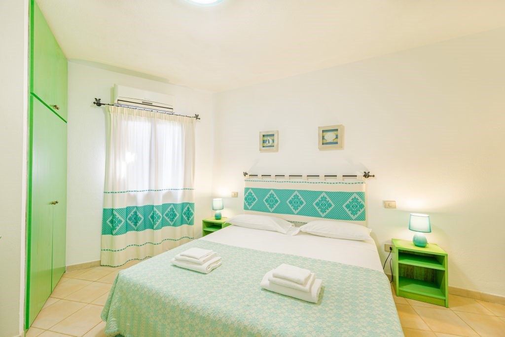 Sardinia Blu Resort - Ložnice, Golfo Aranci, Sardinie