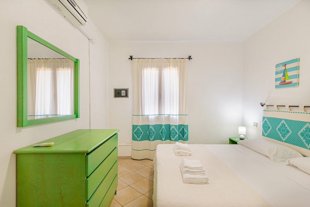 Sardinia Blu Resort - Ložnice, Golfo Aranci, Sardinie