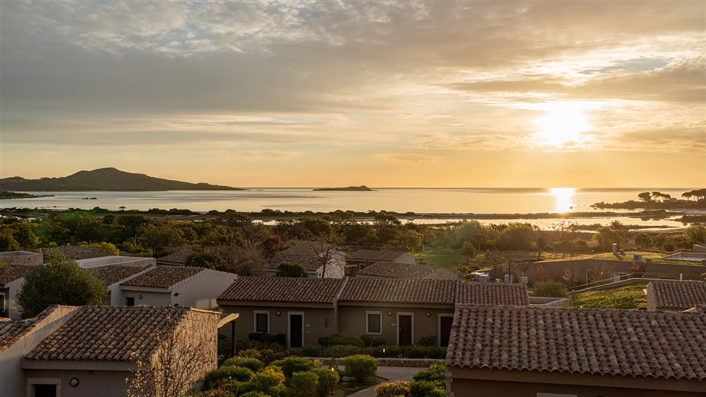 Areál hotelu, San Teodoro, Sardinie