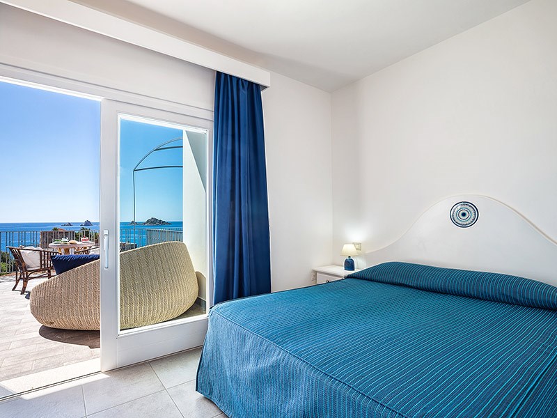 Pokoj s výhledem na moře a terasou, Santa Maria Navarrese, Sardinie