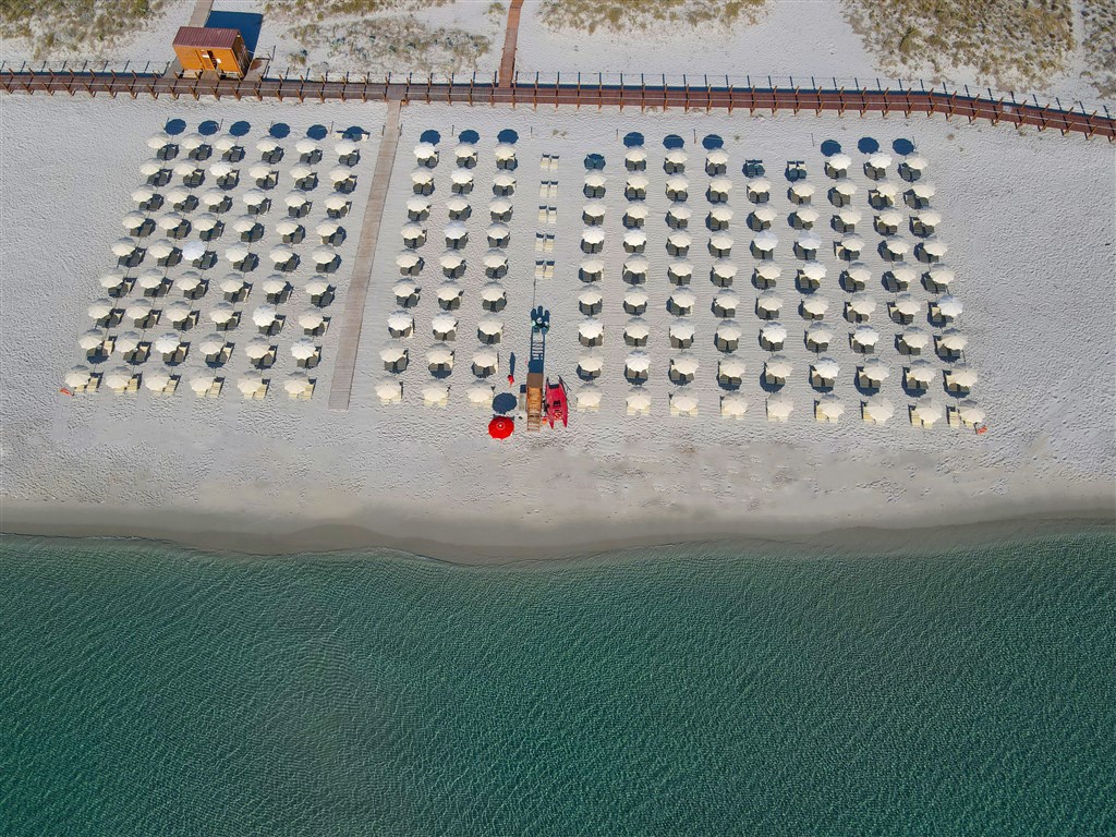 Cala della Torre Resort - Pláž - letecký pohled, Siniscola, Sardinie
