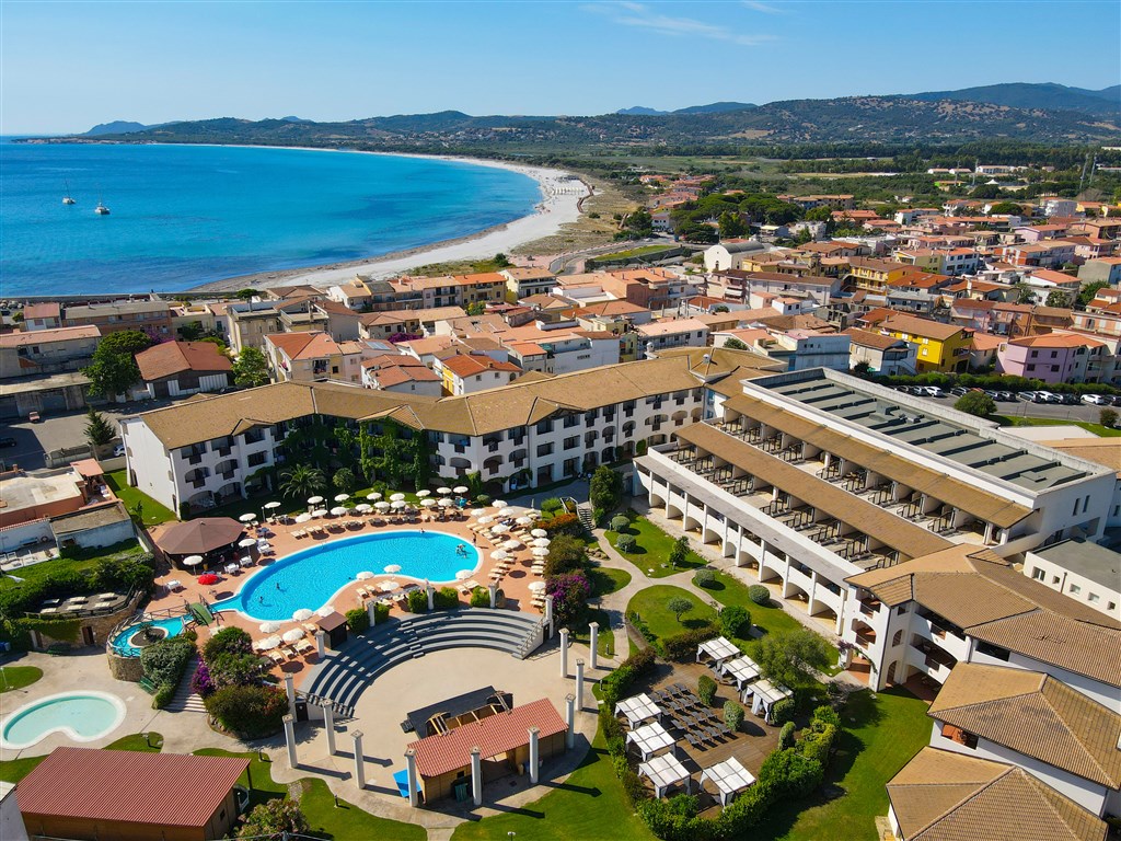 Cala della Torre Resort - Letecký pohled na hotel, Siniscola, Sardinie