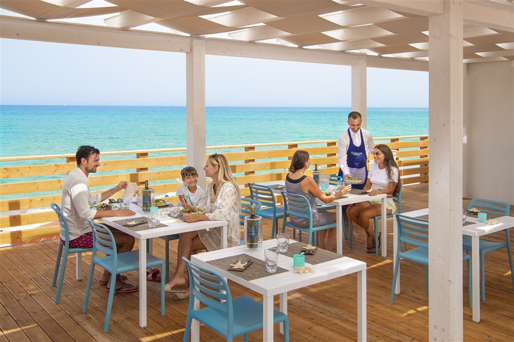 Bar Restaurace Blu Beach, Badesi, Sardinie