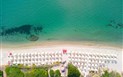 Baia di Nora - Hotelová pláž s plážovým servisem, Pula, Sardinie