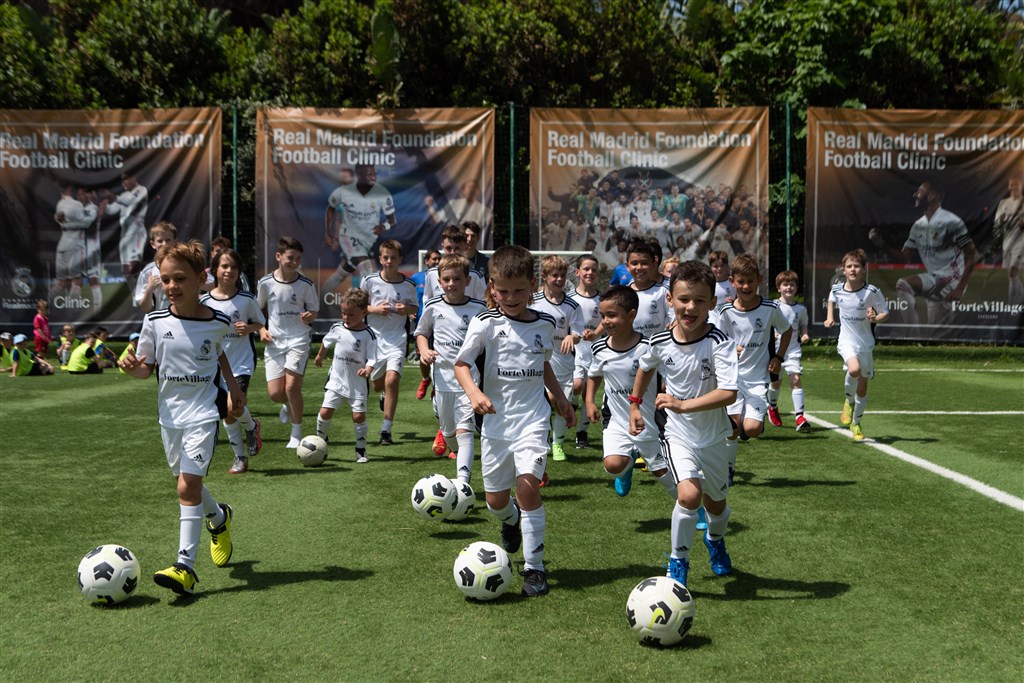Fotbalová akademie, Santa Margherita di Pula, Sardinie