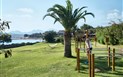 Resort Cala di Falco - Hotel - Hotelová zahrada s open-air posilovnou, Cannigione, Sardinie