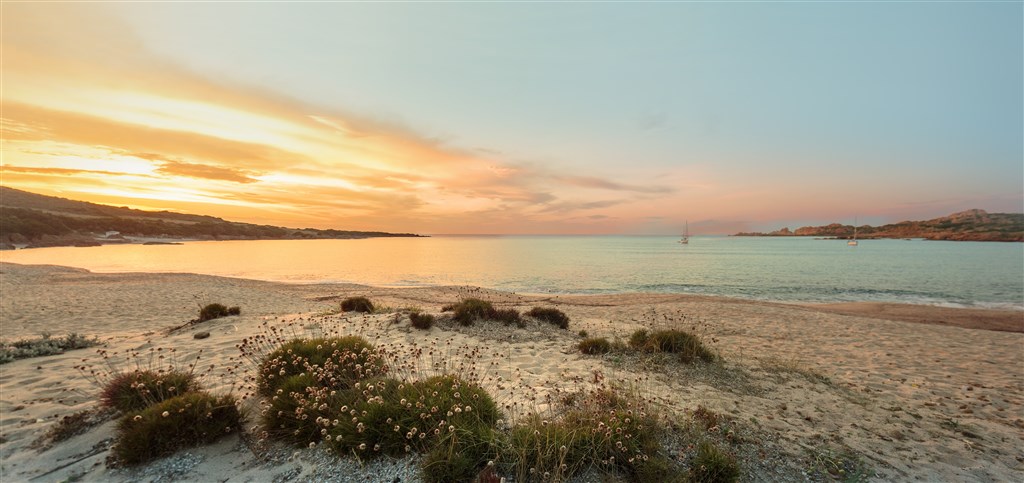 Západ slunce, Isola Rossa, Sardinie