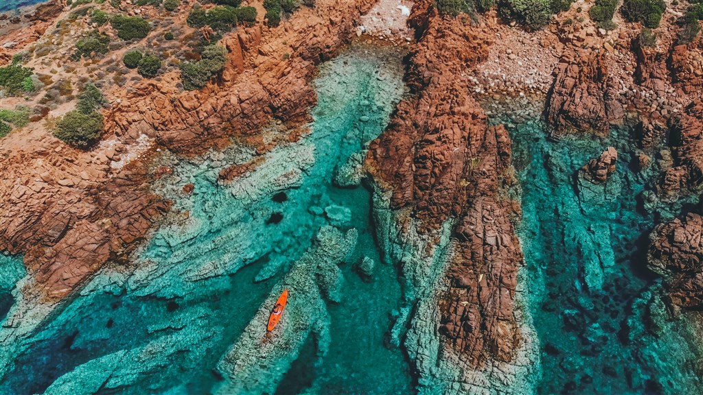 Kajaky, Isola Rossa, Sardinie