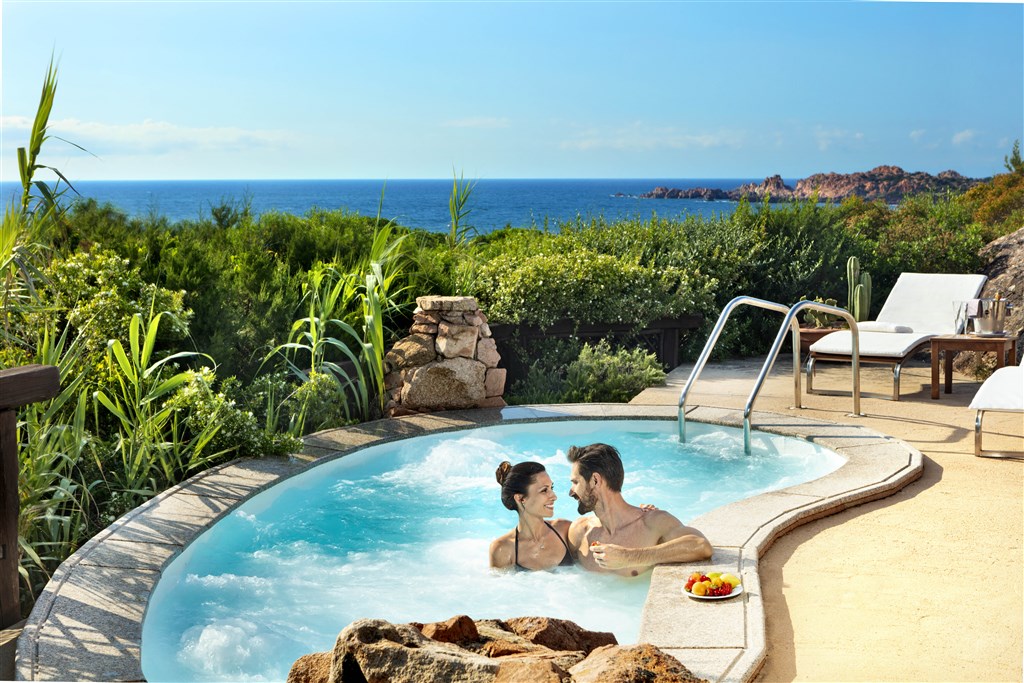 EXECUTIVE ELICRISO s privátním bazénem, Isola Rossa, Sardinie