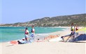 Resort & Spa Le Dune - Hotel I Ginepri - Lekce windsurfingu, Badesi, Sardinie