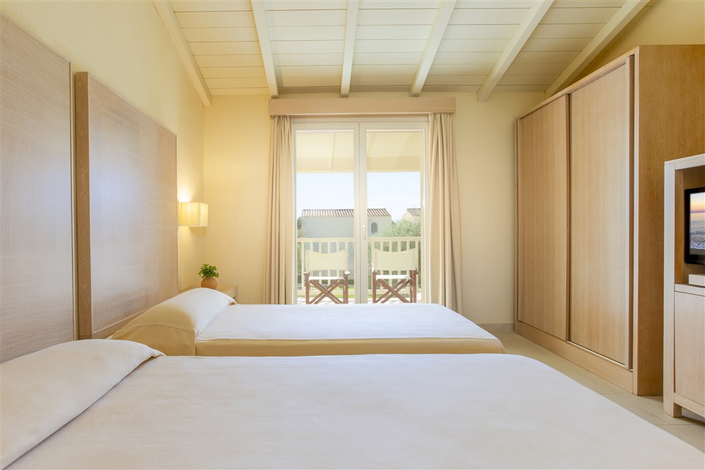 Spiagge San Pietro Resort - Pokoj Classic Family, Castiadas, Sardinie