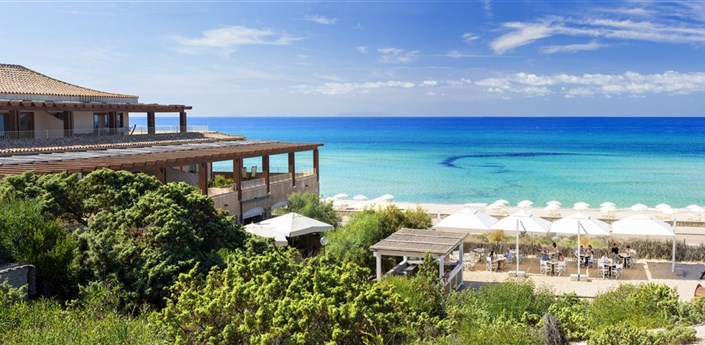 Resort & Spa Le Dune - Hotel La Duna Bianca - Hotelová budova u pláže, Badesi, Sardinie