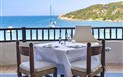 Club Hotel Baja Sardinia - Oběd s výhledem na moře, Baja Sardinia, Sardinie
