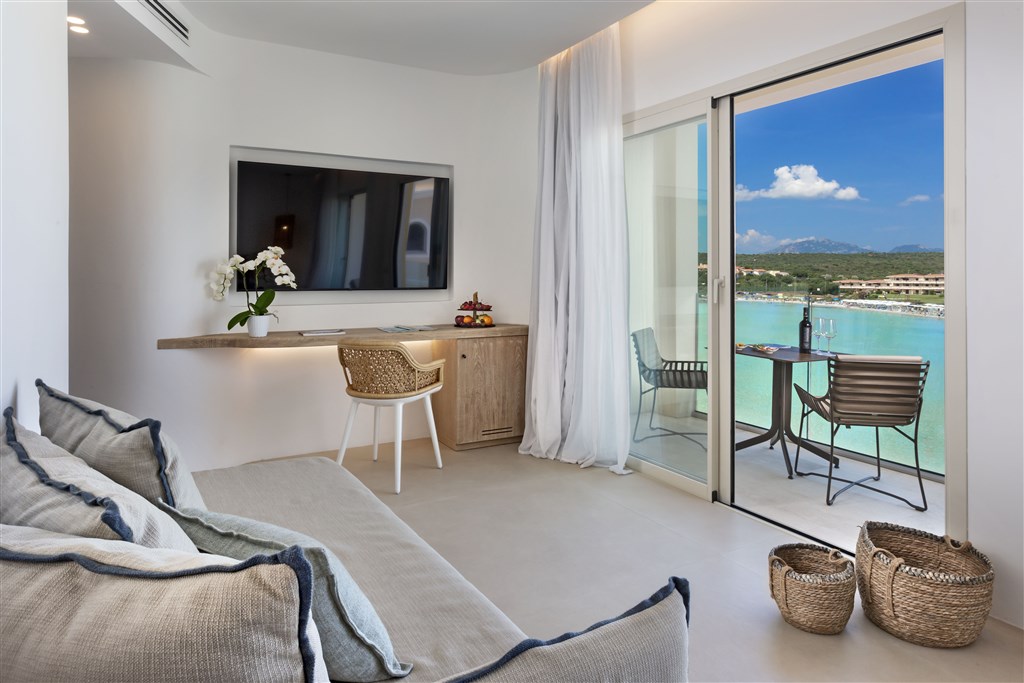 Junior Suite Cala Greca, Golfo Aranci, Sardinie