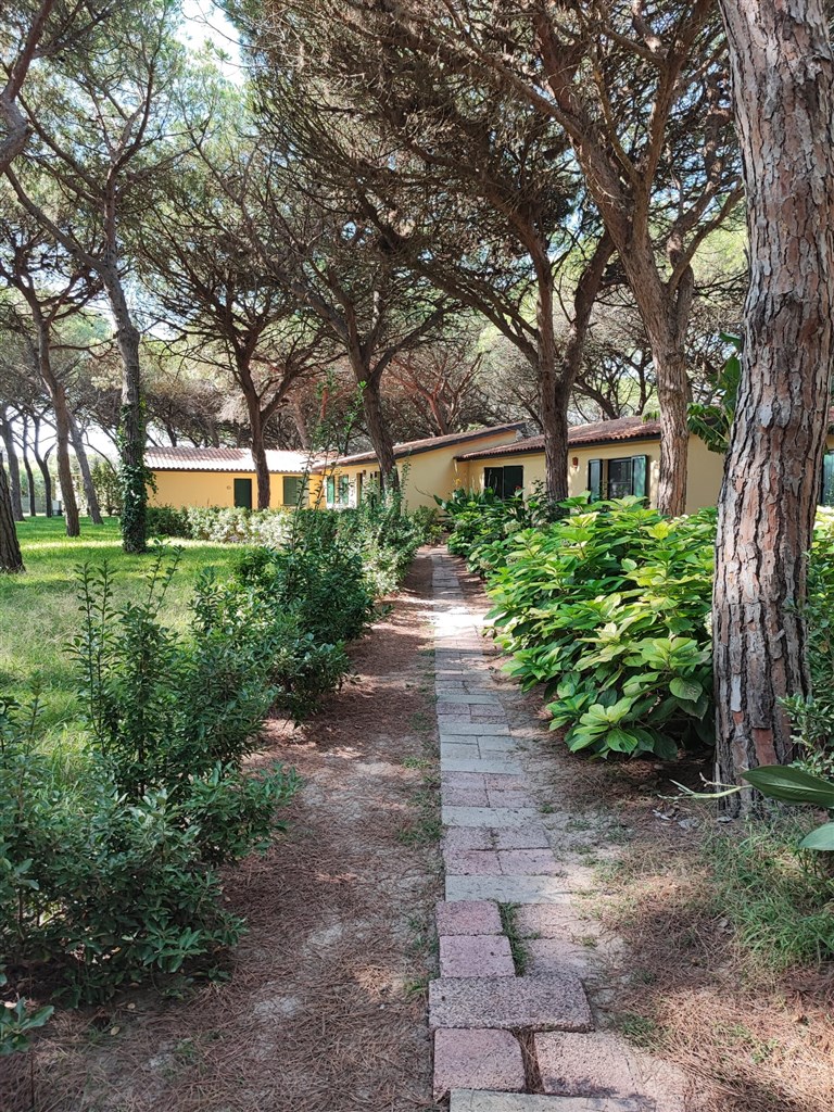 Hotelová zahrada, Arborea, Sardinie