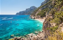 Podmanivá Sardinie - příroda, historie, město - Sardinie východ