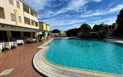 Le Residence Del Golfo Di Orosei - Bazén v hotelu Maria Rosaria, Orosei, Sardinie