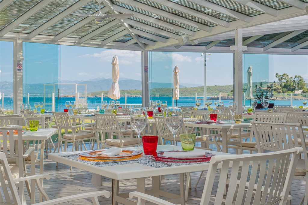 Hotelová restaurace, Pittulongu, Sardinie