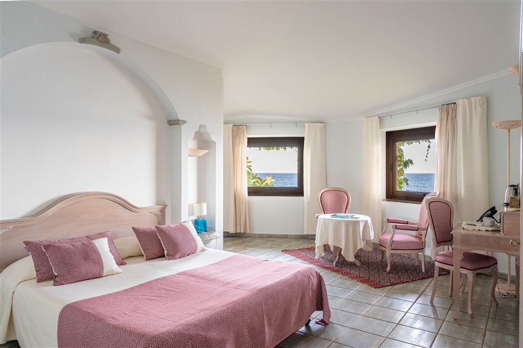 Junior Suite, Cala Gonone, Sardinie