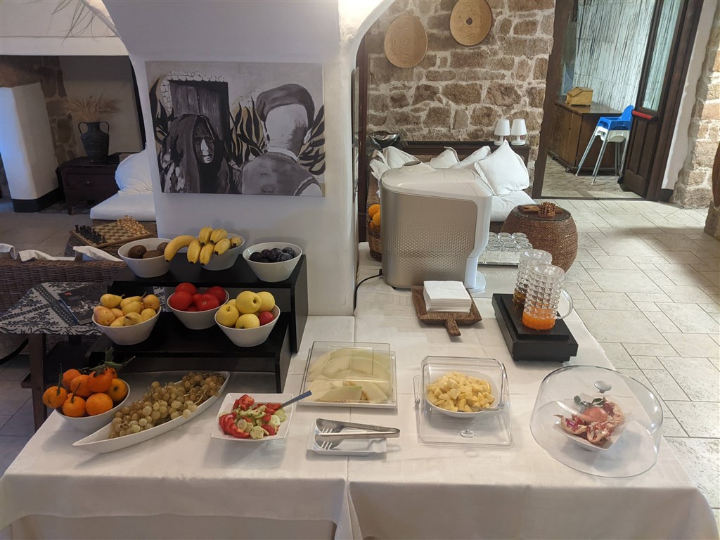 Nascar - Snídaně, Santa Maria Navarrese, Sardinie