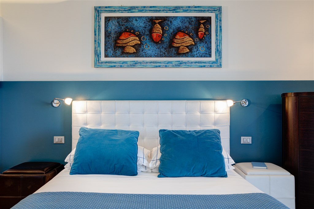 Pokoj JUNIOR SUITE DELUXE, Castelsardo, Sardinie