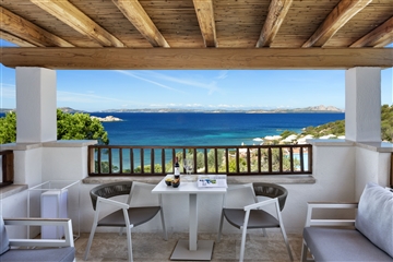 Suite Caprera Maddalena v hlavní budově, Baja Sardinia, Sardinie